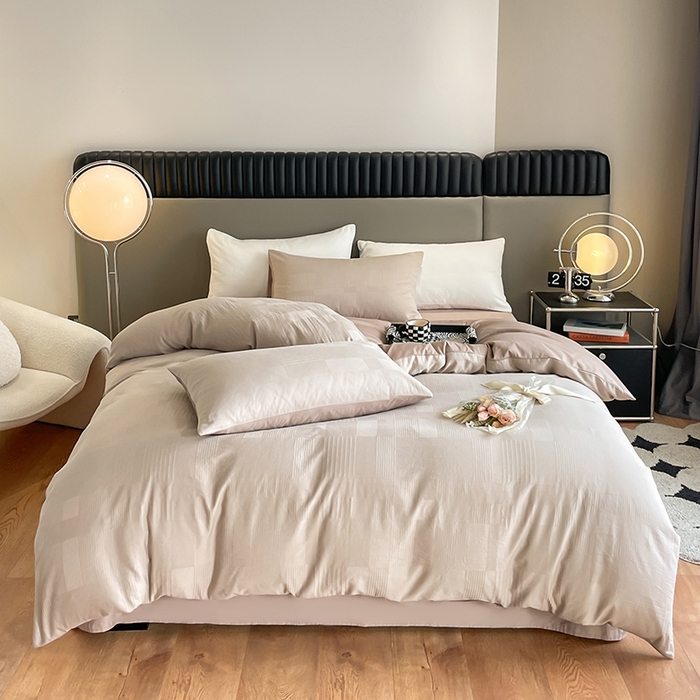 91家纺网 家纺一手货源 找家纺 琪格格纺织 2025新款纯棉轻奢大提花酒店名宿风家纺四件套 原棉大提花卡其棕