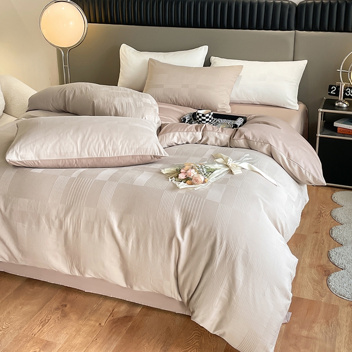 91家纺网 家纺一手货源 找家纺 琪格格纺织 2025新款纯棉轻奢大提花酒店名宿风家纺四件套 原棉大提花卡其棕