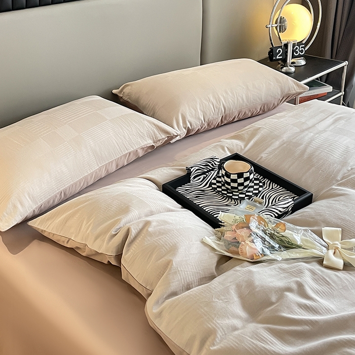 91家纺网 家纺一手货源 找家纺 琪格格纺织 2025新款纯棉轻奢大提花酒店名宿风家纺四件套 原棉大提花卡其棕