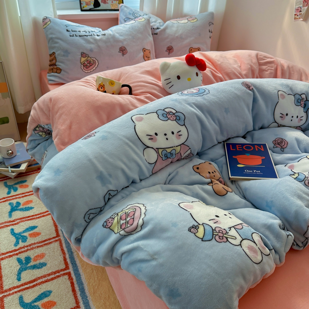 91家纺网 家纺一手货源 找家纺 小叮当家纺仓储工厂店 买家秀 爆款花型2025新款200克牛奶绒小清新卡通复古风四件套 蝴蝶结kt