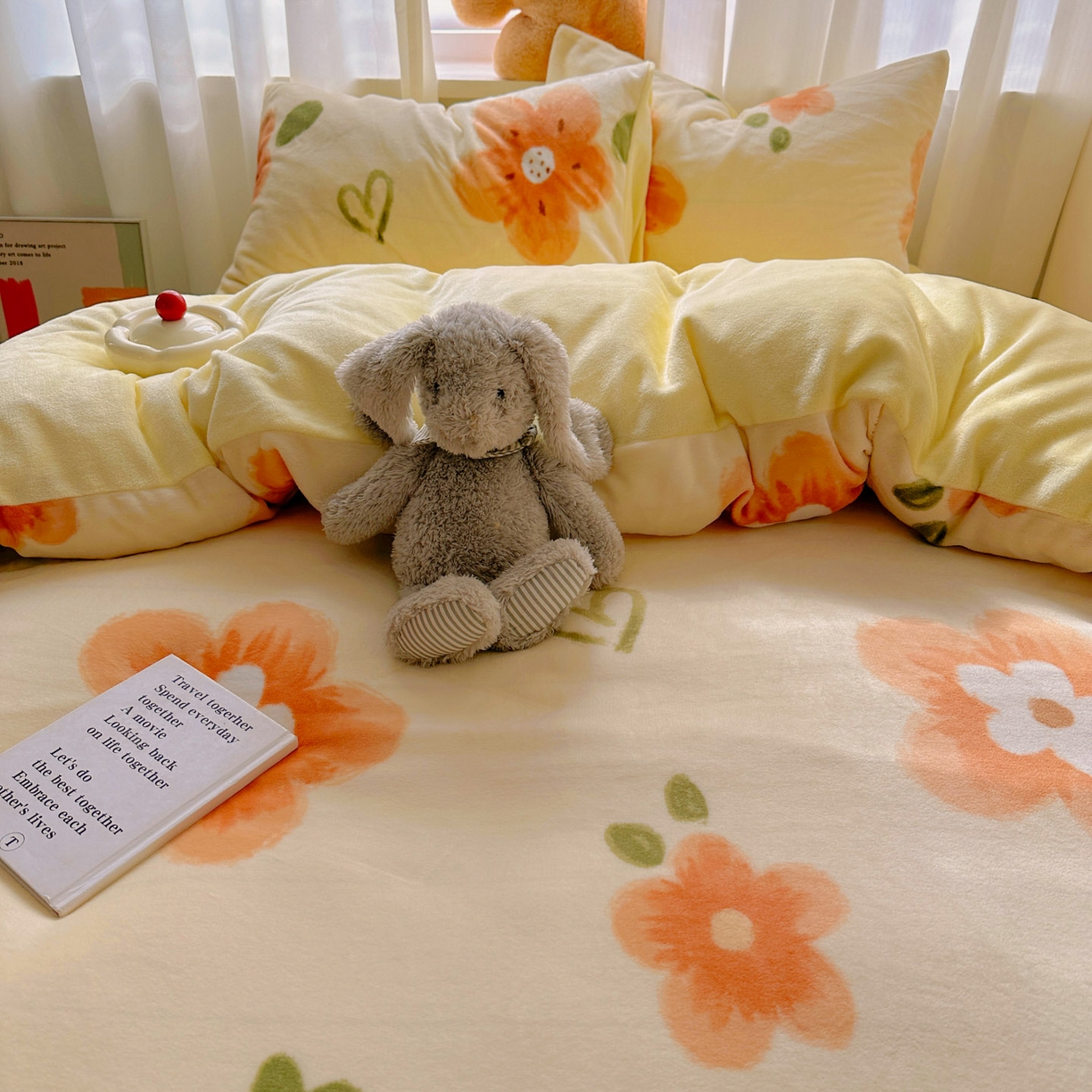 91家纺网 家纺一手货源 找家纺 小叮当家纺仓储工厂店 买家秀 爆款花型2025新款200克牛奶绒小清新卡通复古风四件套 花园时光