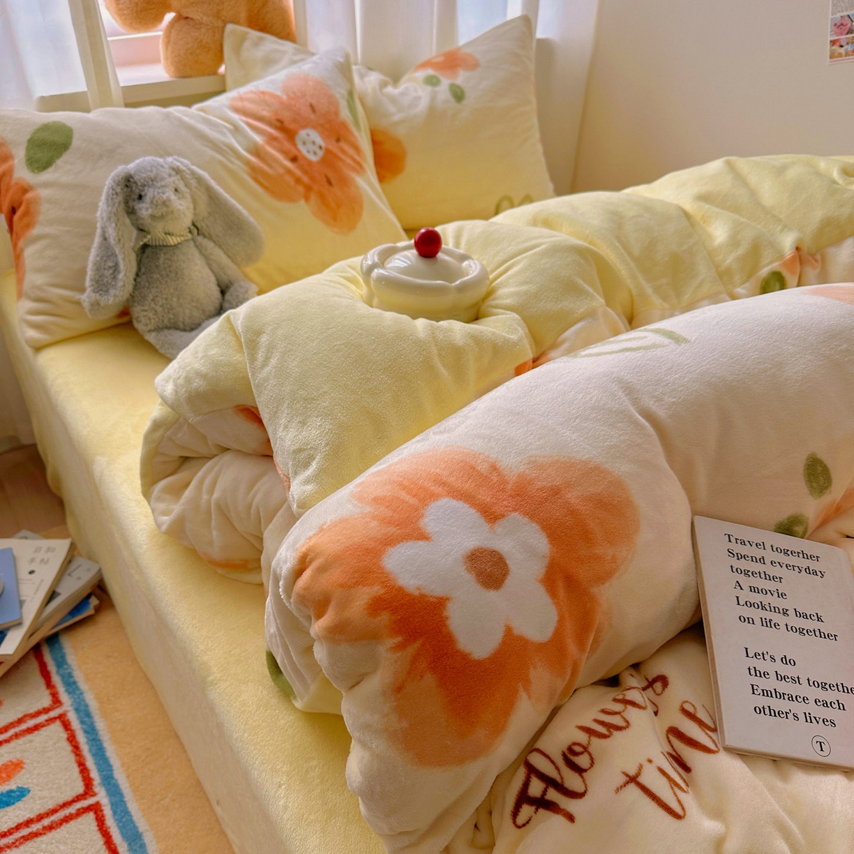 91家纺网 家纺一手货源 找家纺 小叮当家纺仓储工厂店 买家秀 爆款花型2025新款200克牛奶绒小清新卡通复古风四件套 花园时光