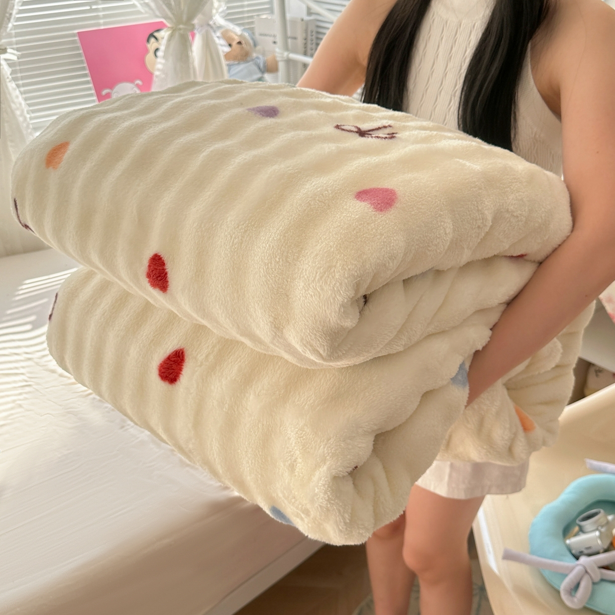 91家纺网 家纺一手货源 找家纺 （总）韩巢家纺 2025新款高克重泡泡绒毛毯多功能牛奶绒毯子支持跨境电商