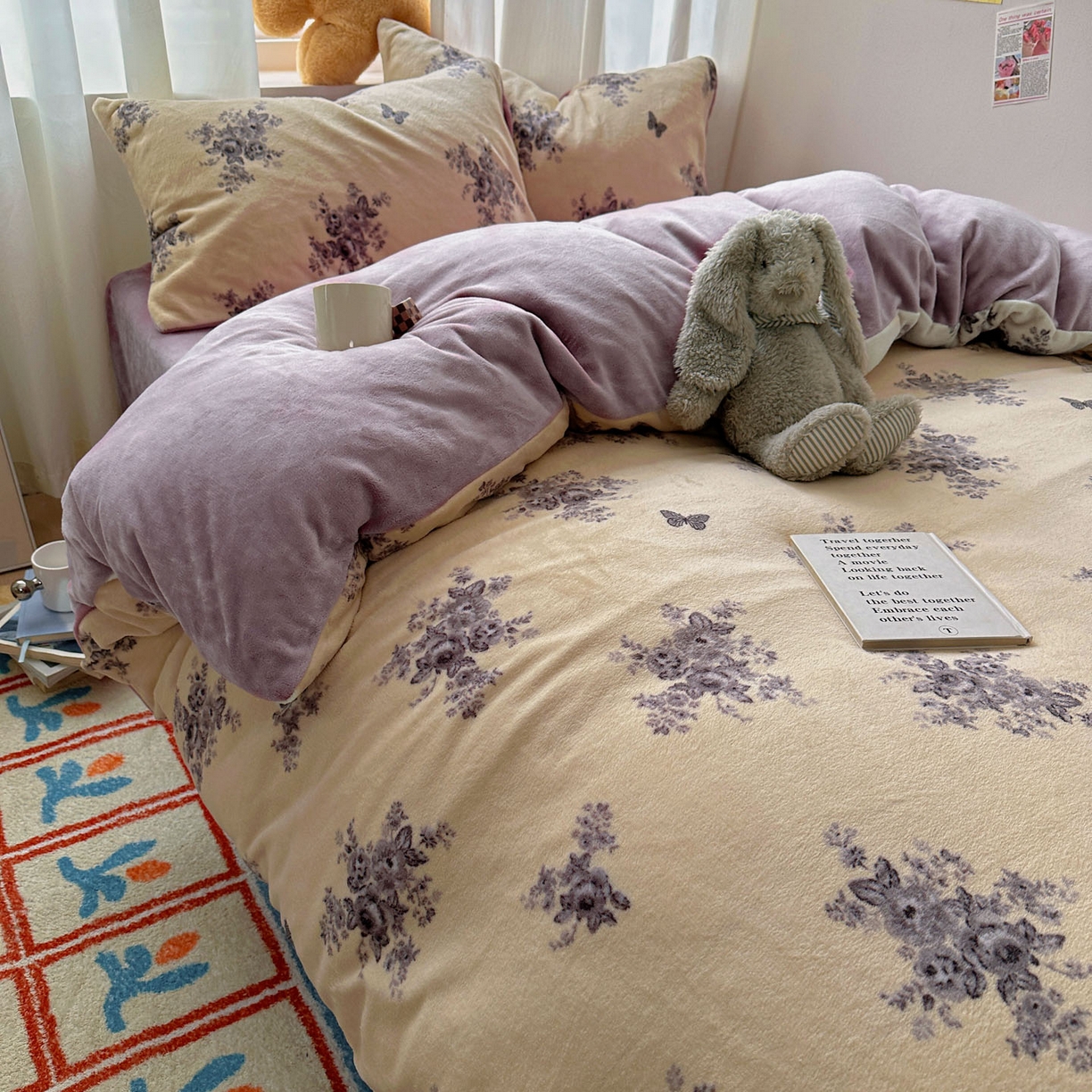 91家纺网 家纺一手货源 找家纺 小叮当家纺仓储工厂店 买家秀 爆款花型2025新款200克牛奶绒小清新卡通复古风四件套 墨染