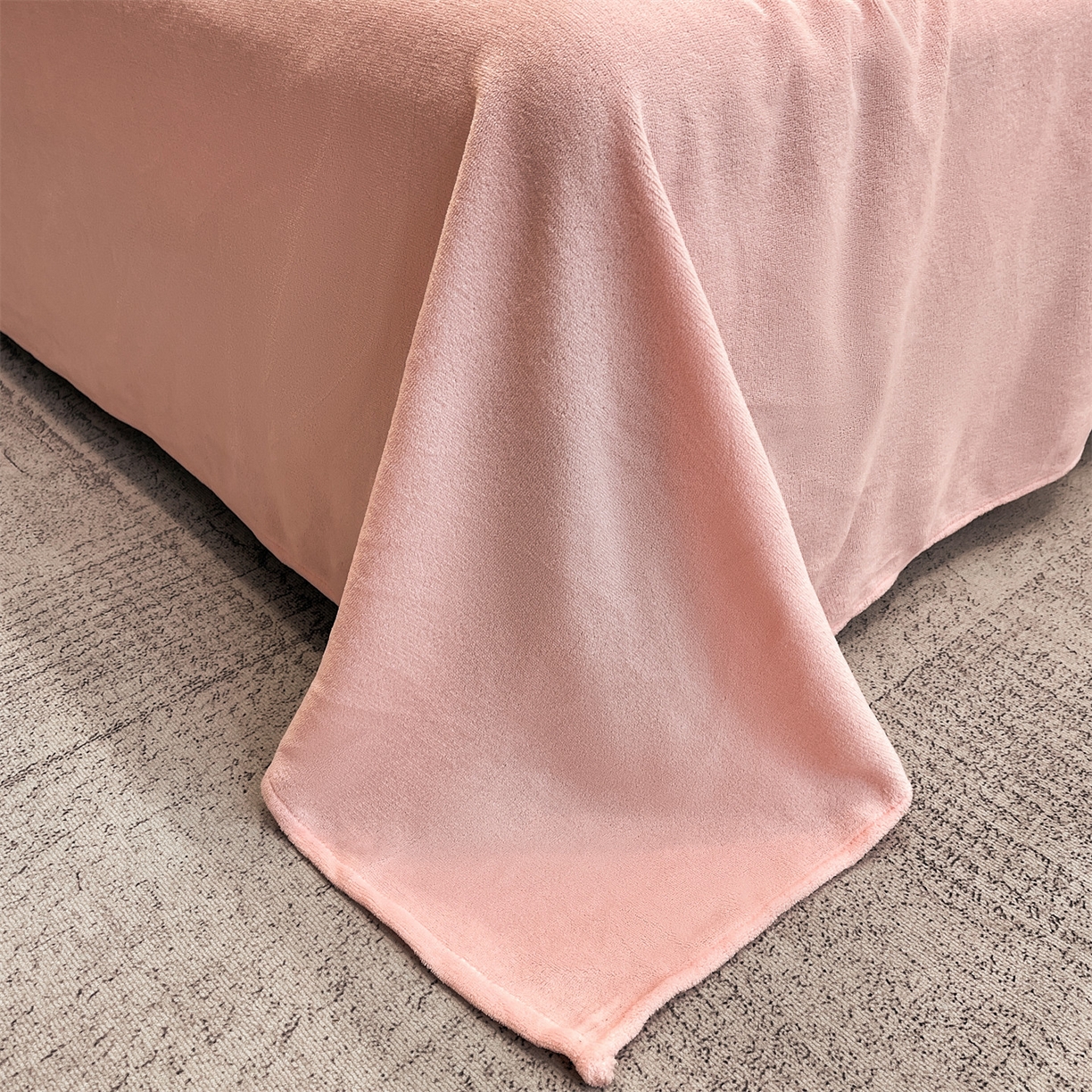 91家纺网 家纺一手货源 找家纺 星座家纺 2025新款牛奶绒雕花四件套 格调-粉