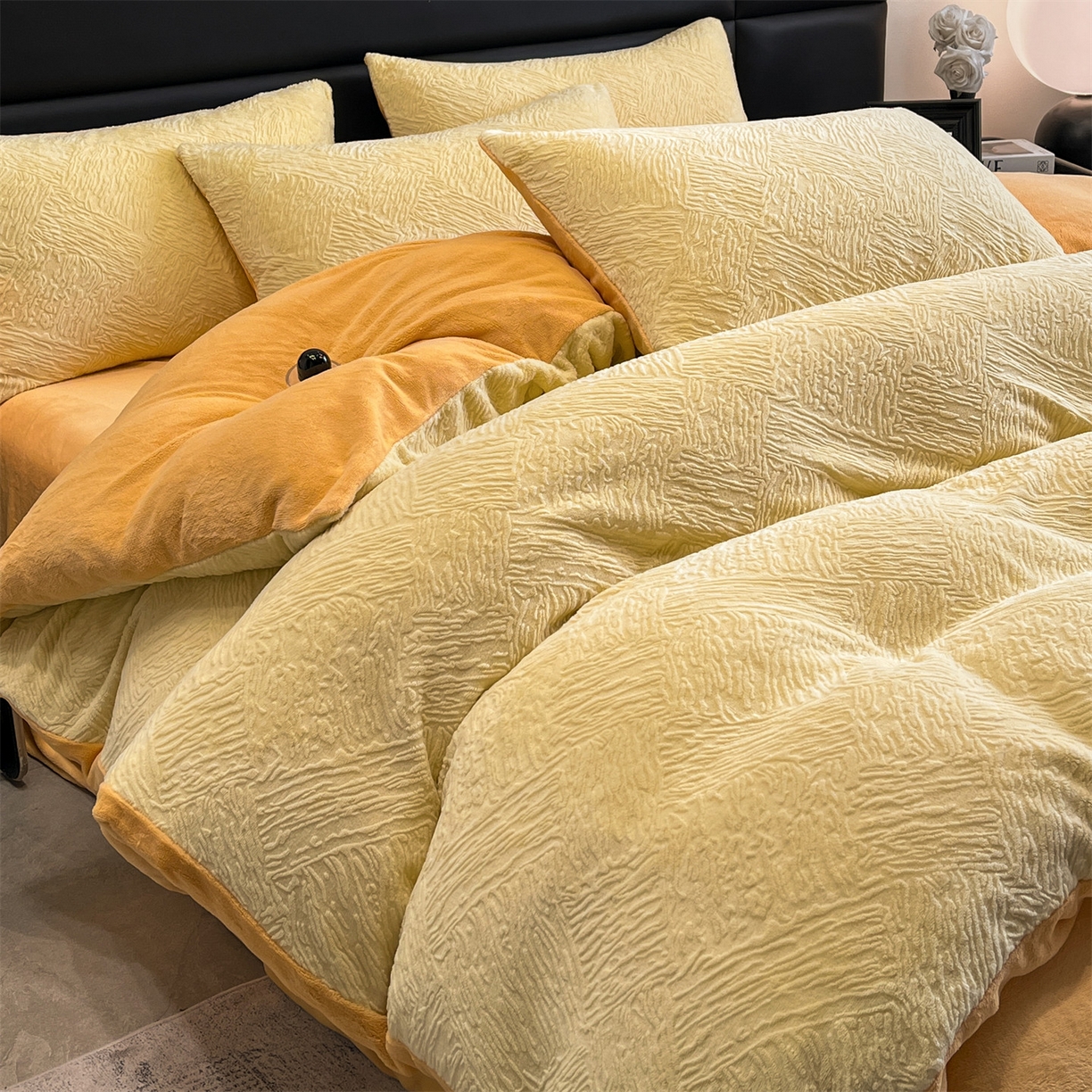 91家纺网 家纺一手货源 找家纺 星座家纺 2025新款牛奶绒雕花四件套 格调-黄