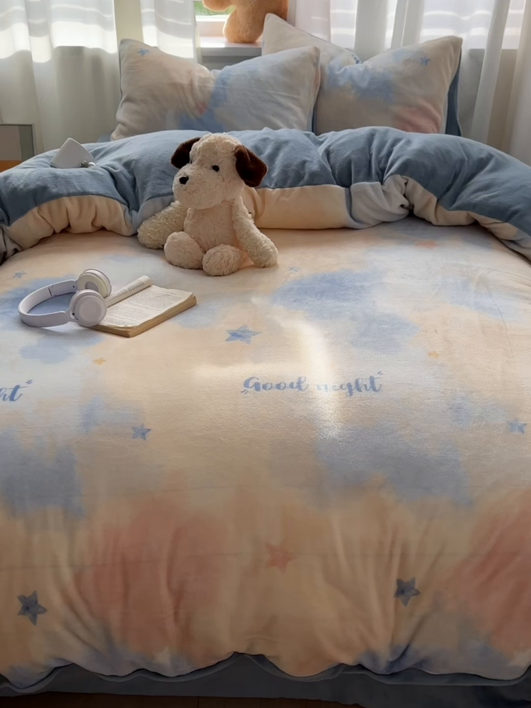 91家纺网 家纺一手货源 找家纺 小叮当家纺仓储工厂店 买家秀 爆款花型2025新款200克牛奶绒小清新卡通复古风四件套 南星