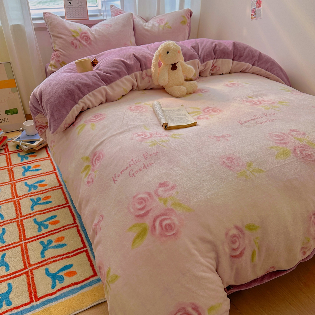 小叮当家纺仓储工厂店 买家秀 爆款花型2025新款200克牛奶绒小清新卡通复古风四件套 千寻花语