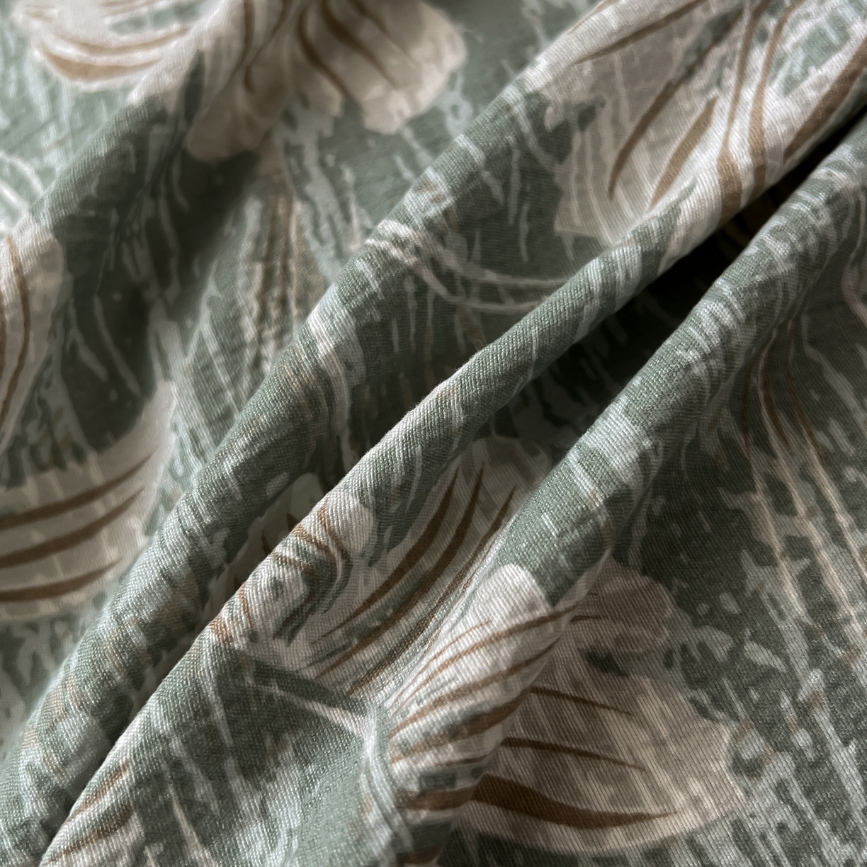 91家纺网 家纺一手货源 找家纺 吾秀家居 2025新款水洗原麻牛奶绒纽扣款四件套 绍华