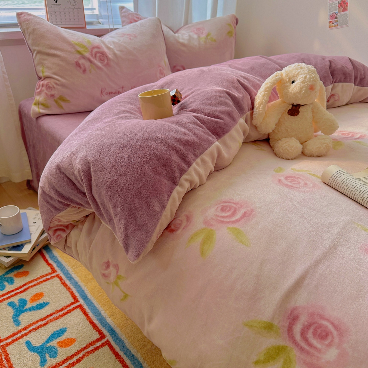 91家纺网 家纺一手货源 找家纺 小叮当家纺仓储工厂店 买家秀 爆款花型2025新款200克牛奶绒小清新卡通复古风四件套 千寻花语