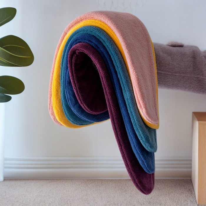 91家纺网 家纺一手货源 找家纺 彩虹毛巾 2025新款电商赠品珊瑚绒干发帽简约时尚刺绣浴帽直播福利包头巾 刺绣浴帽随机花型 25x65CM/只