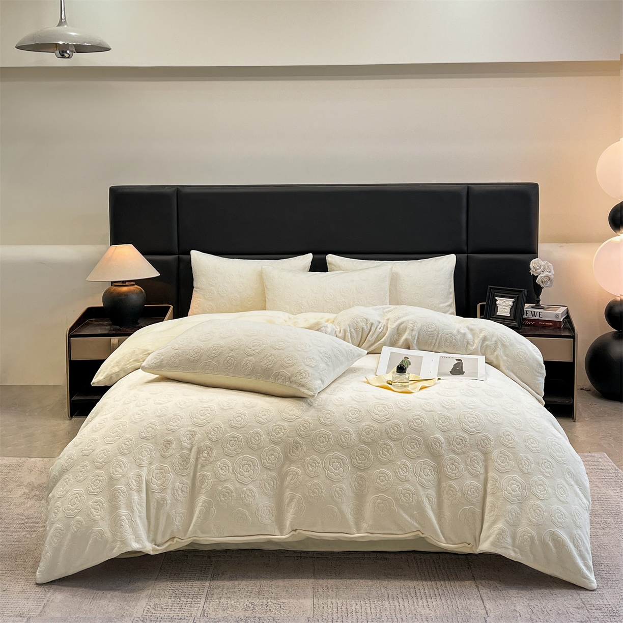 星座家纺 2025新款牛奶绒雕花四件套 山茶花-白