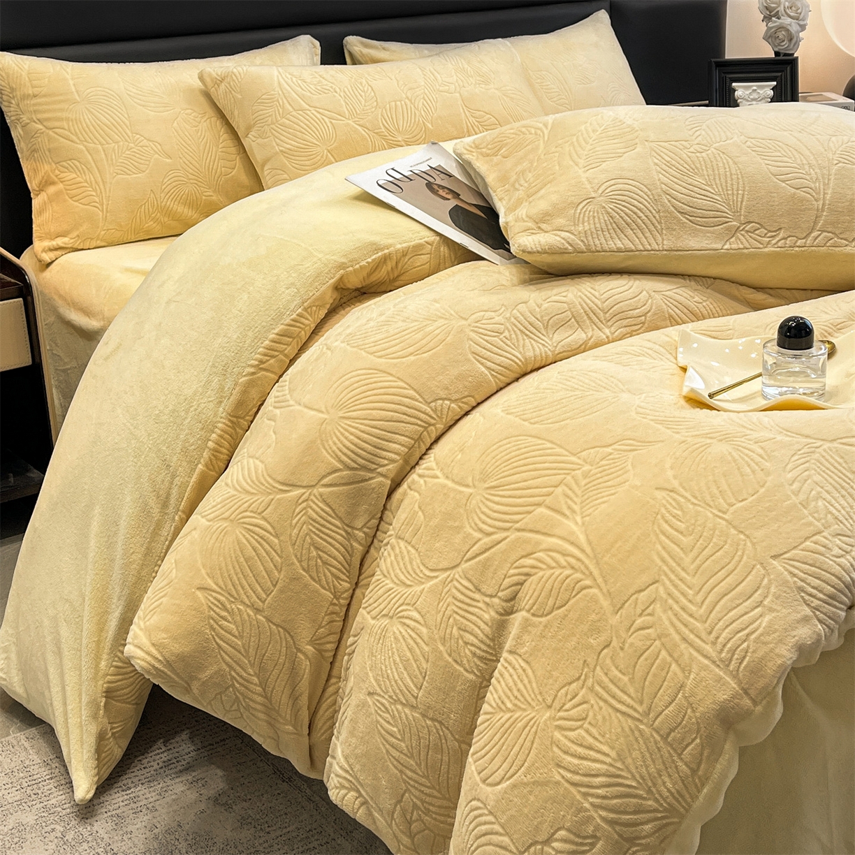 91家纺网 家纺一手货源 找家纺 星座家纺 2025新款牛奶绒雕花四件套 叶语-黄