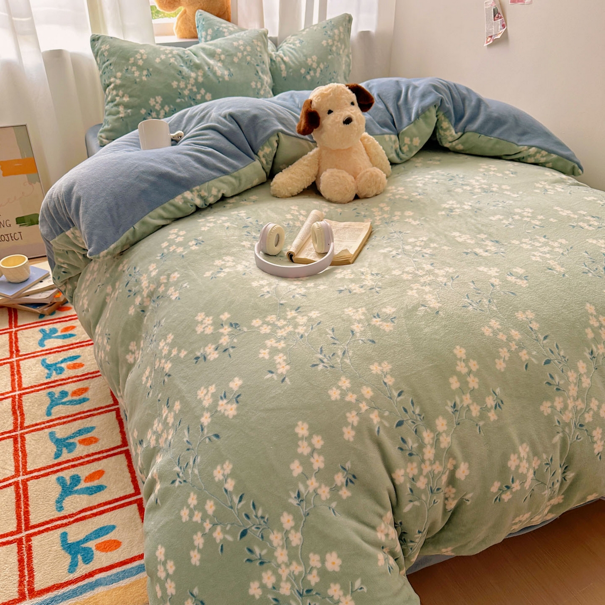 小叮当家纺仓储工厂店 买家秀 爆款花型2025新款200克牛奶绒小清新卡通复古风四件套 若影华梦