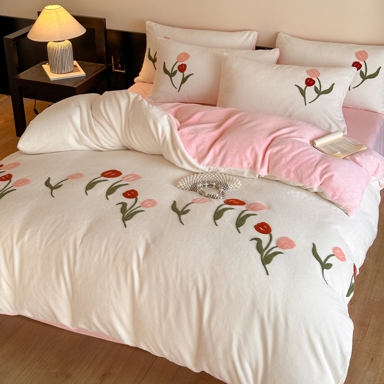 91家纺网 家纺一手货源 找家纺 （总）如一 2025新款田园风毛巾绣牛奶绒四件套