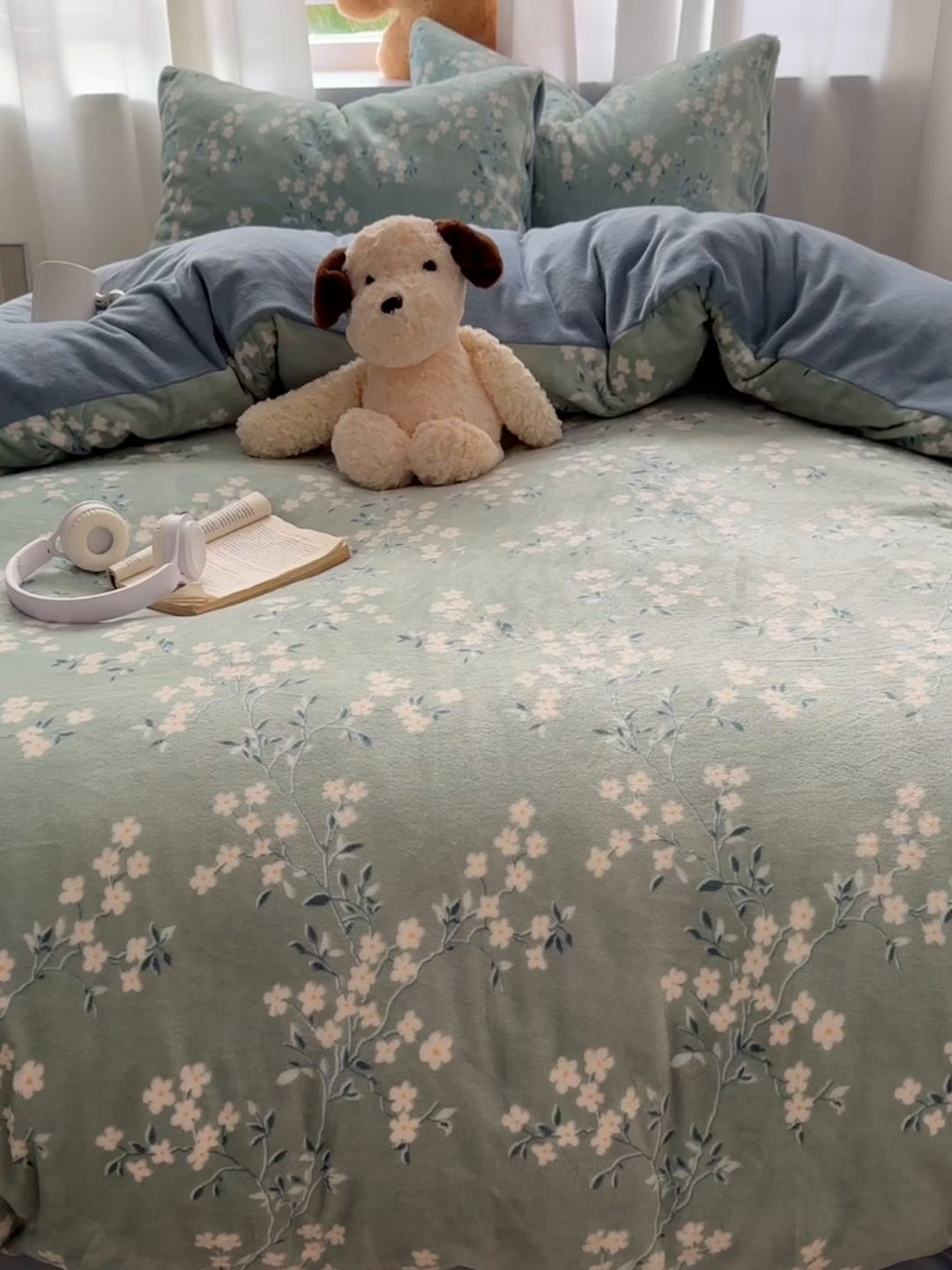 91家纺网 家纺一手货源 找家纺 小叮当家纺仓储工厂店 买家秀 爆款花型2025新款200克牛奶绒小清新卡通复古风四件套 若影华梦