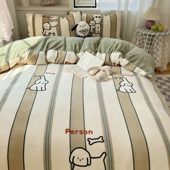 91家纺网 家纺一手货源 找家纺 小叮当家纺仓储工厂店 买家秀 爆款花型2025新款200克牛奶绒小清新卡通复古风四件套 线条小白狗