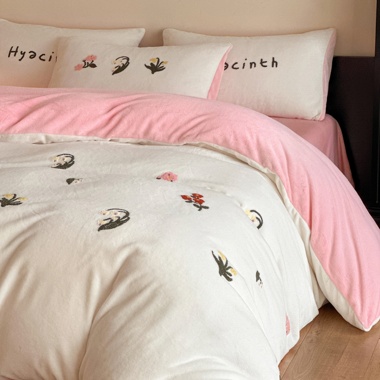 91家纺网 家纺一手货源 找家纺 （总）如一 2025新款田园风毛巾绣牛奶绒四件套