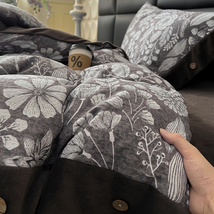 91家纺网 家纺一手货源 找家纺 绒城 2025新款水洗原麻拼牛奶绒四件套麻拼绒四件套纽扣四件套-原麻 原麻-芳菲