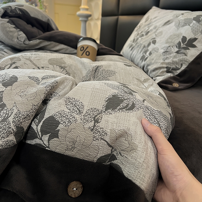 91家纺网 家纺一手货源 找家纺 绒城 2025新款水洗原麻拼牛奶绒四件套麻拼绒四件套纽扣四件套-原麻 原麻-晓梦