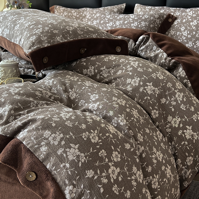 91家纺网 家纺一手货源 找家纺 绒城 2025新款水洗原麻拼牛奶绒四件套麻拼绒四件套纽扣四件套-原麻 原麻-花梦