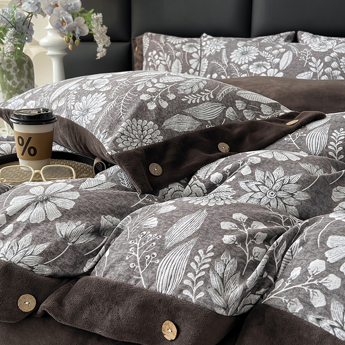 91家纺网 家纺一手货源 找家纺 绒城 2025新款水洗原麻拼牛奶绒四件套麻拼绒四件套纽扣四件套-原麻 原麻-芳菲