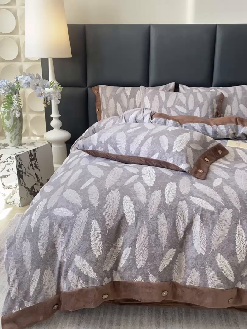 91家纺网 家纺一手货源 找家纺 绒城 2025新款水洗原麻拼牛奶绒四件套麻拼绒四件套纽扣四件套-原麻 原麻-叶藤