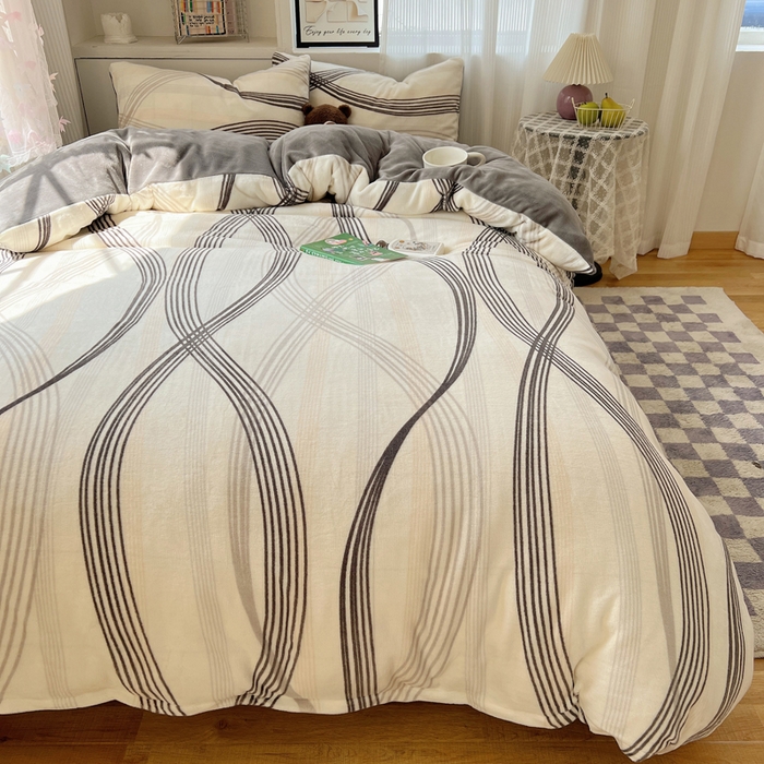 91家纺网 家纺一手货源 找家纺 小叮当家纺仓储工厂店 买家秀 爆款花型2025新款200克牛奶绒小清新卡通复古风四件套 旋律灰