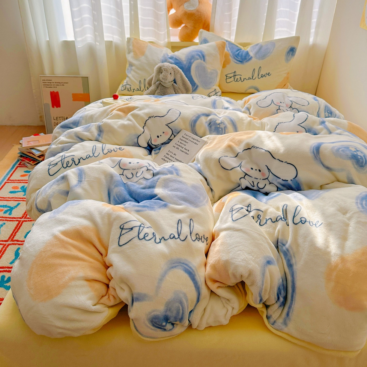 91家纺网 家纺一手货源 找家纺 小叮当家纺仓储工厂店 买家秀 爆款花型2025新款200克牛奶绒小清新卡通复古风四件套 长耳朵狗