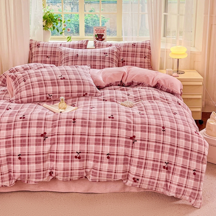 91家纺网 家纺一手货源 找家纺 （总）斯卡诺家纺 2025新款热卖小清新牛奶绒四件套双面绒被套小红书同款