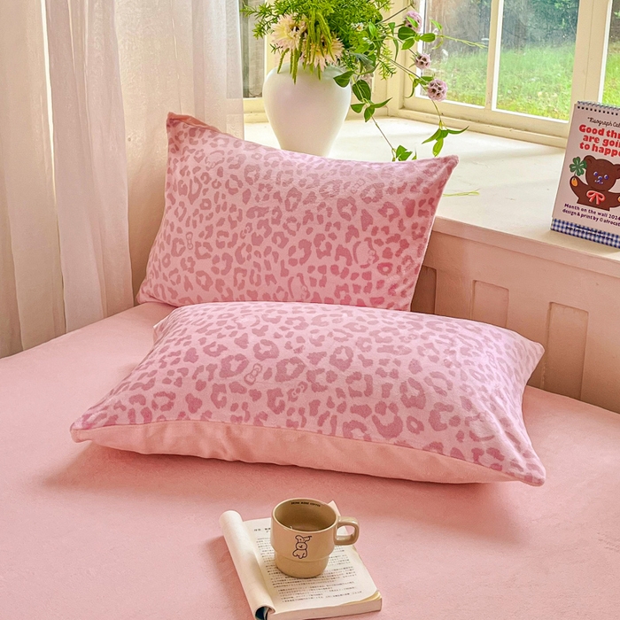 91家纺网 家纺一手货源 找家纺 斯卡诺家纺 2025新款热卖小清新牛奶绒四件套双面绒被套小红书同款 小时代-粉