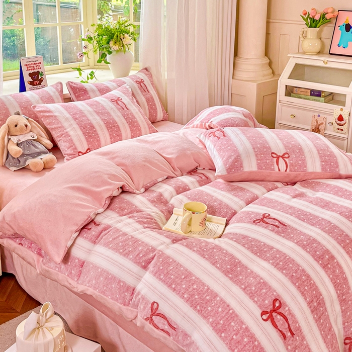 91家纺网 家纺一手货源 找家纺 斯卡诺家纺 2025新款热卖小清新牛奶绒四件套双面绒被套小红书同款 蝶梦-粉