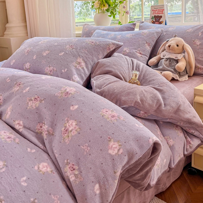 91家纺网 家纺一手货源 找家纺 斯卡诺家纺 2025新款热卖小清新牛奶绒四件套双面绒被套小红书同款 蝶恋花