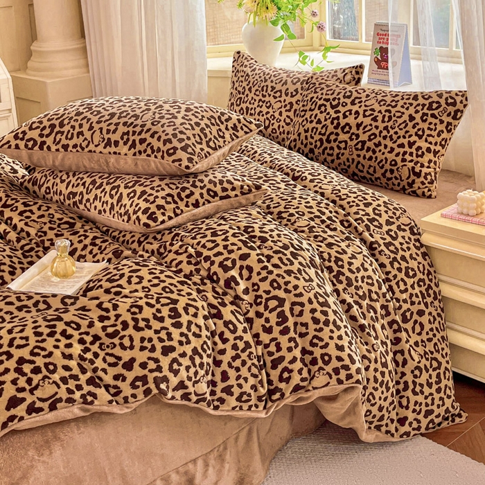 91家纺网 家纺一手货源 找家纺 斯卡诺家纺 2025新款热卖小清新牛奶绒四件套双面绒被套小红书同款 小时代-咖