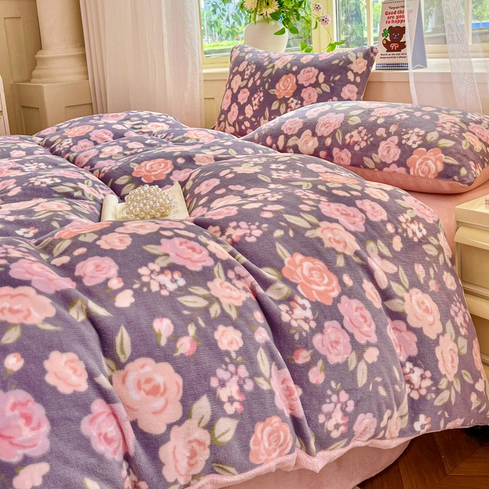 91家纺网 家纺一手货源 找家纺 斯卡诺家纺 2025新款热卖小清新牛奶绒四件套双面绒被套小红书同款 花园秘境-紫