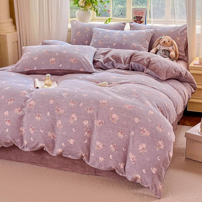 91家纺网 家纺一手货源 找家纺 斯卡诺家纺 2025新款热卖小清新牛奶绒四件套双面绒被套小红书同款 蝶恋花