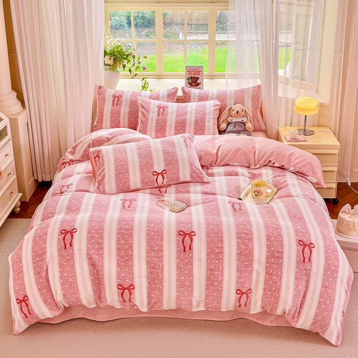 91家纺网 家纺一手货源 找家纺 斯卡诺家纺 2025新款热卖小清新牛奶绒四件套双面绒被套小红书同款 蝶梦-粉