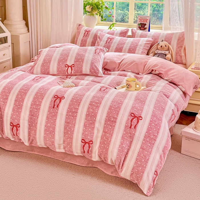 91家纺网 家纺一手货源 找家纺 斯卡诺家纺 2025新款热卖小清新牛奶绒四件套双面绒被套小红书同款 蝶梦-粉