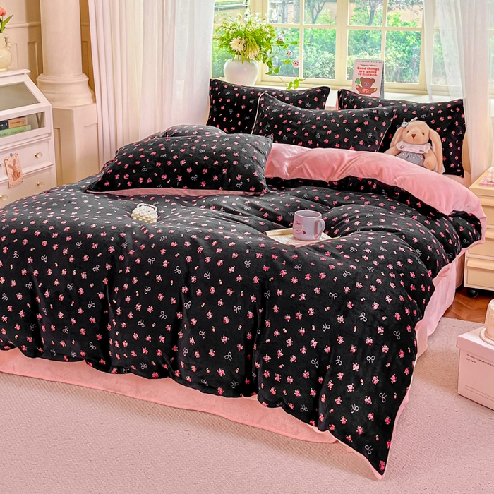 91家纺网 家纺一手货源 找家纺 斯卡诺家纺 2025新款热卖小清新牛奶绒四件套双面绒被套小红书同款 粉玫瑰