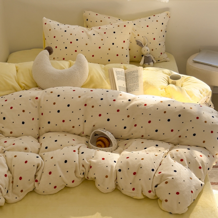 （总）小叮当家纺仓储工厂店 买家秀 爆款花型2025新款秋冬保暖高克重牛奶绒小清新印花四件套系列-风格一