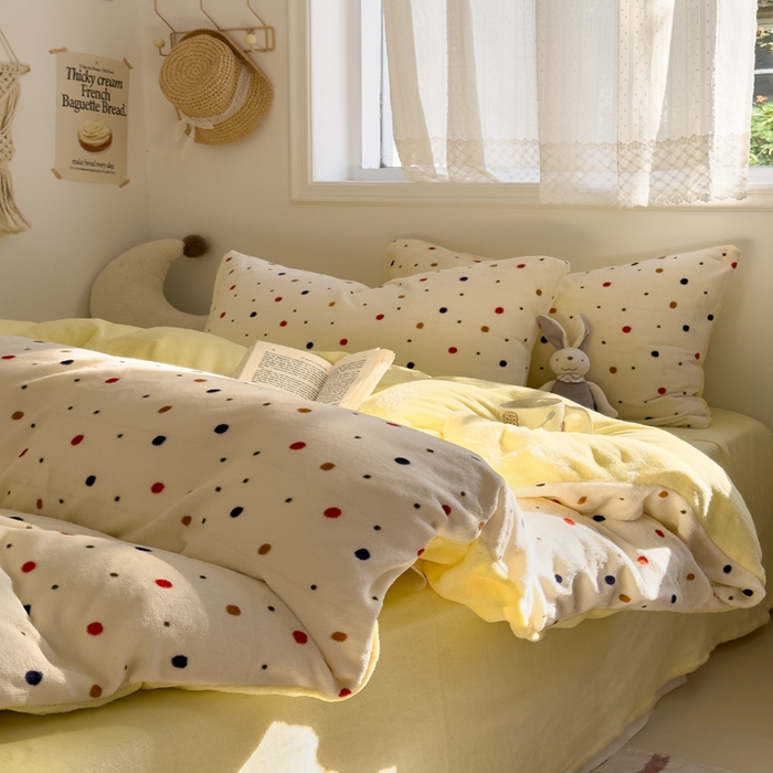 91家纺网 家纺一手货源 找家纺 （总）小叮当家纺仓储工厂店 买家秀 爆款花型2025新款秋冬保暖高克重牛奶绒小清新印花四件套系列-风格一