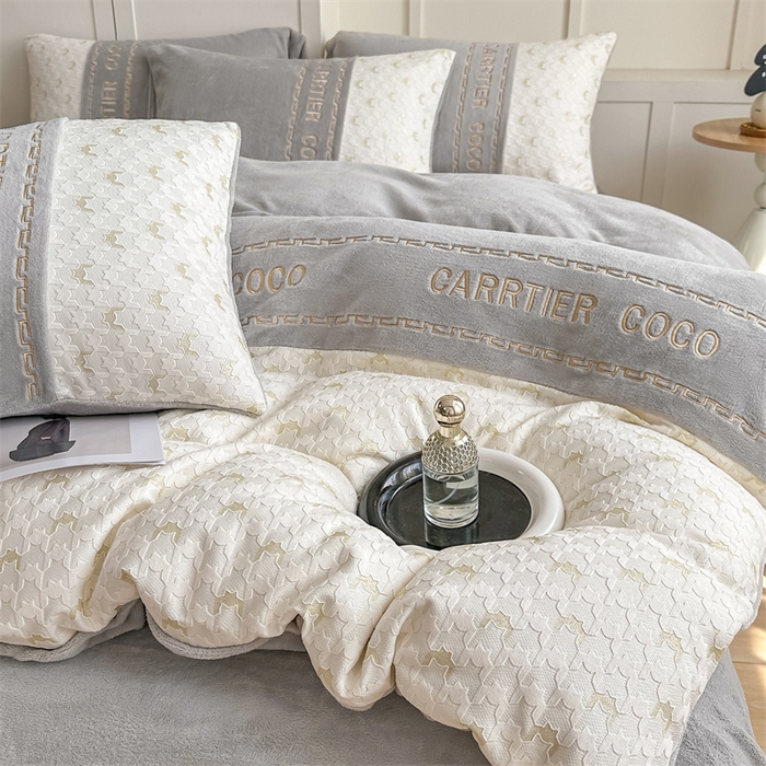 灰鲸 2025新款牛奶绒拼接刺绣雕花套件-贝娜 贝娜-纳多灰