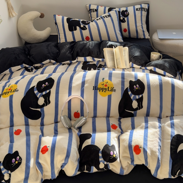 91家纺网 家纺一手货源 找家纺 （总）小叮当家纺仓储工厂店 买家秀 爆款花型2025新款秋冬保暖高克重牛奶绒小清新印花四件套系列-风格一