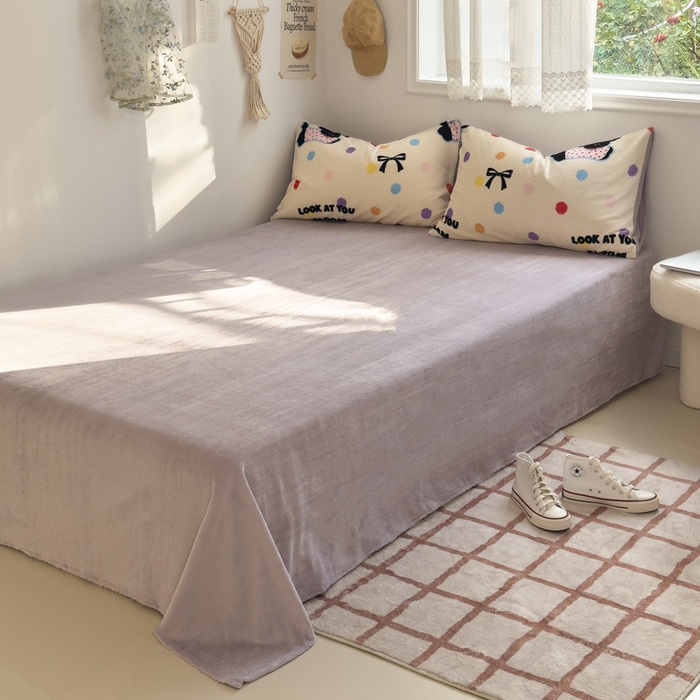 91家纺网 家纺一手货源 找家纺 小叮当家纺仓储工厂店 买家秀 爆款花型2025新款秋冬保暖高克重牛奶绒小清新印花四件套系列-风格一 草莓狗