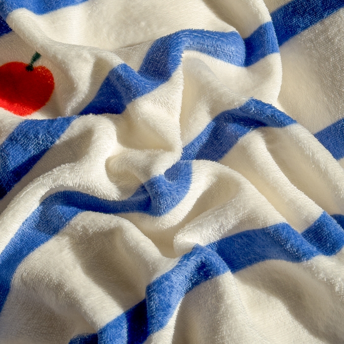 91家纺网 家纺一手货源 找家纺 小叮当家纺仓储工厂店 买家秀 爆款花型2025新款秋冬保暖高克重牛奶绒小清新印花四件套系列-风格一 蓝条猫