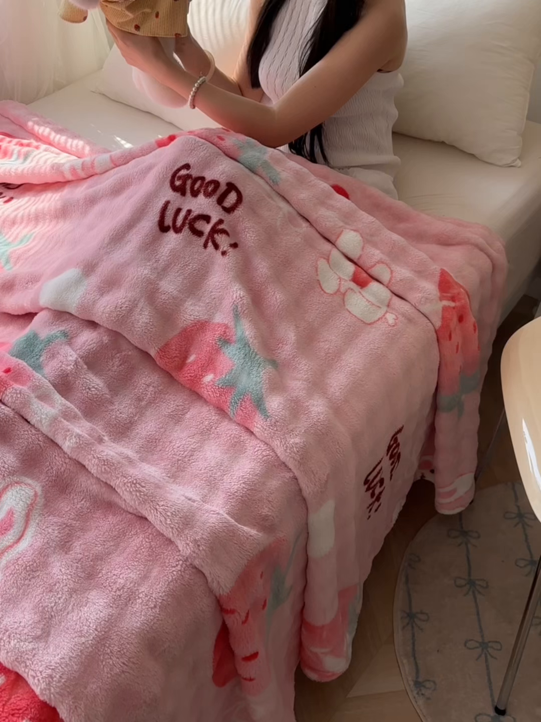 91家纺网 家纺一手货源 找家纺 （总）韩巢家纺 2025新款高克重泡泡绒毛毯多功能牛奶绒毯子支持跨境电商