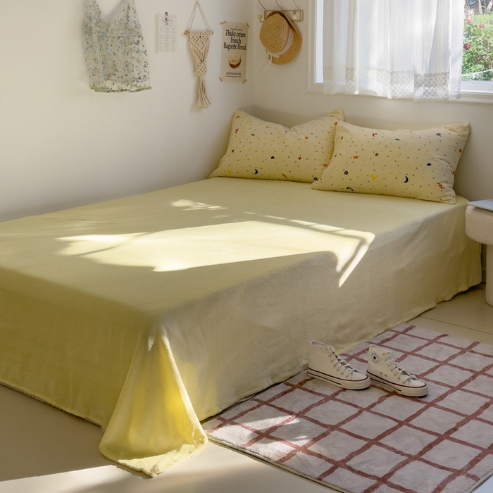 91家纺网 家纺一手货源 找家纺 小叮当家纺仓储工厂店 买家秀 爆款花型2025新款秋冬保暖高克重牛奶绒小清新印花四件套系列-风格一 浪漫星河