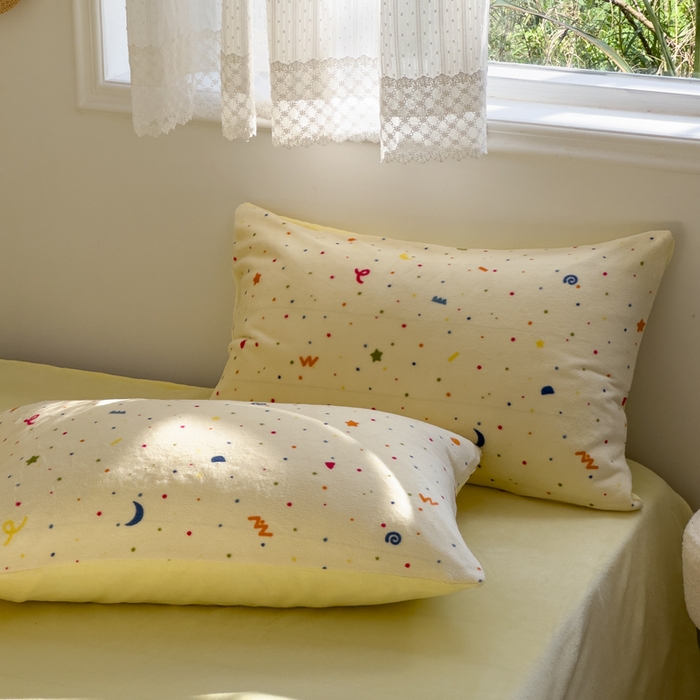 91家纺网 家纺一手货源 找家纺 小叮当家纺仓储工厂店 买家秀 爆款花型2025新款秋冬保暖高克重牛奶绒小清新印花四件套系列-风格一 浪漫星河