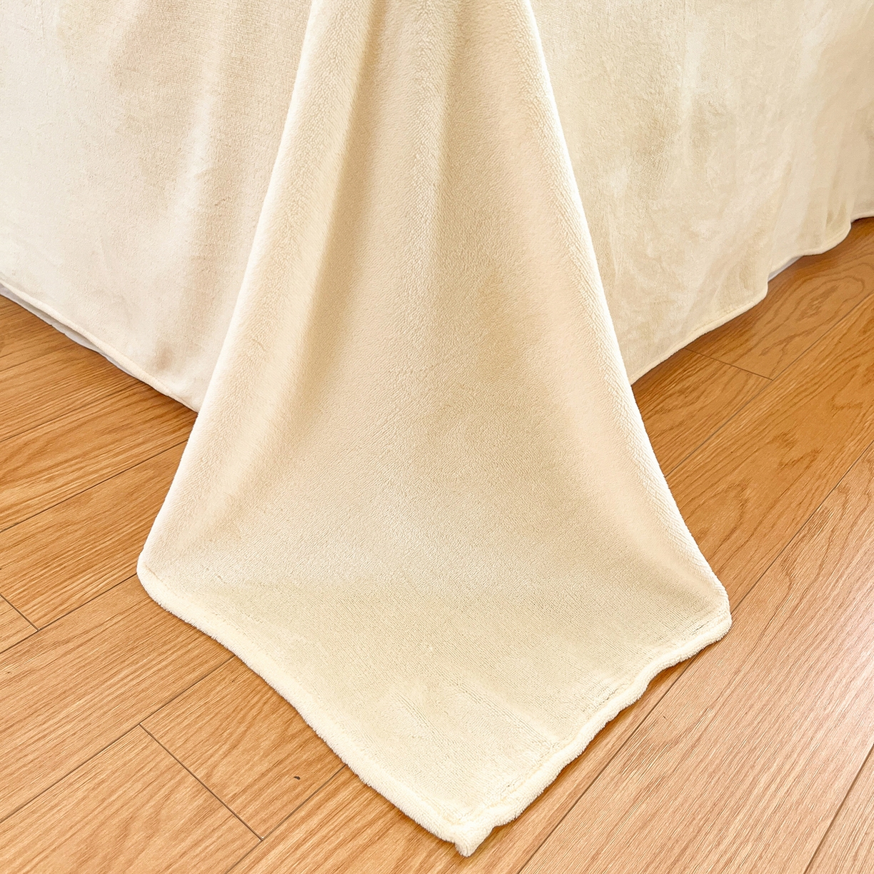 91家纺网 家纺一手货源 找家纺 （总）金爱家 2025新款A类三丽鸥授权Kitty兔毛贴布绣毛巾绣印加绣卡通少女加厚牛奶绒系列四件套