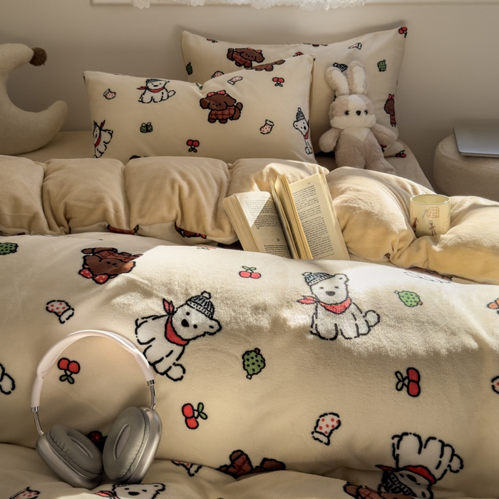 91家纺网 家纺一手货源 找家纺 小叮当家纺仓储工厂店 买家秀 爆款花型2025新款秋冬保暖高克重牛奶绒小清新印花四件套系列-风格一 圣诞装扮